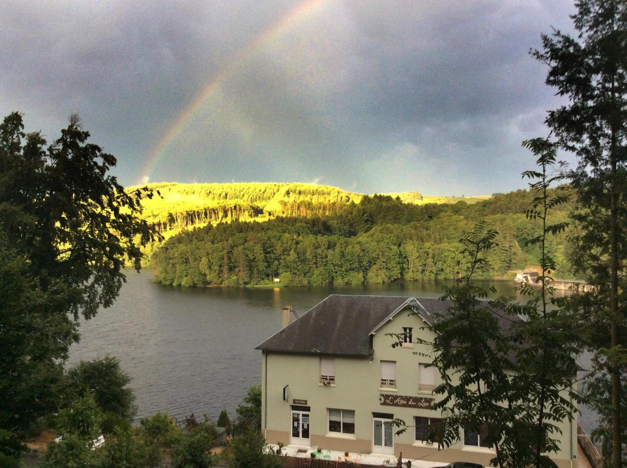 Hotel Du Lac Treignac エクステリア 写真